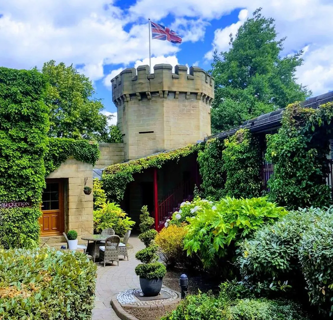 6 Exceptional Design Hotels Close to Moor View Golf Centre