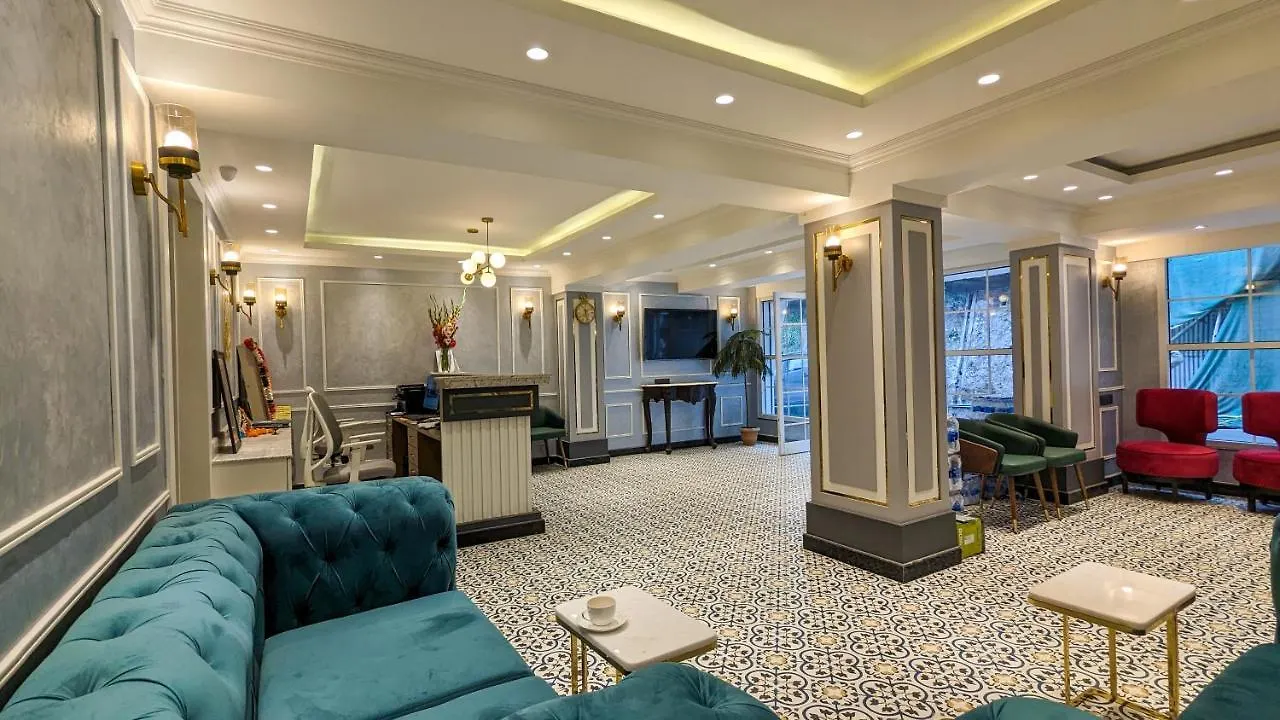 14 Central Darjeeling Hotels Near Mahakal Temple Worth Booking