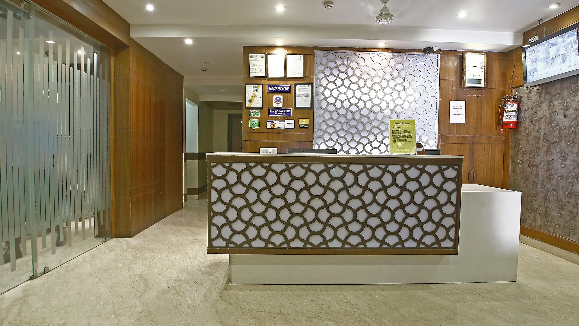 15 Airport Hotels Near Panjab University Worth Booking