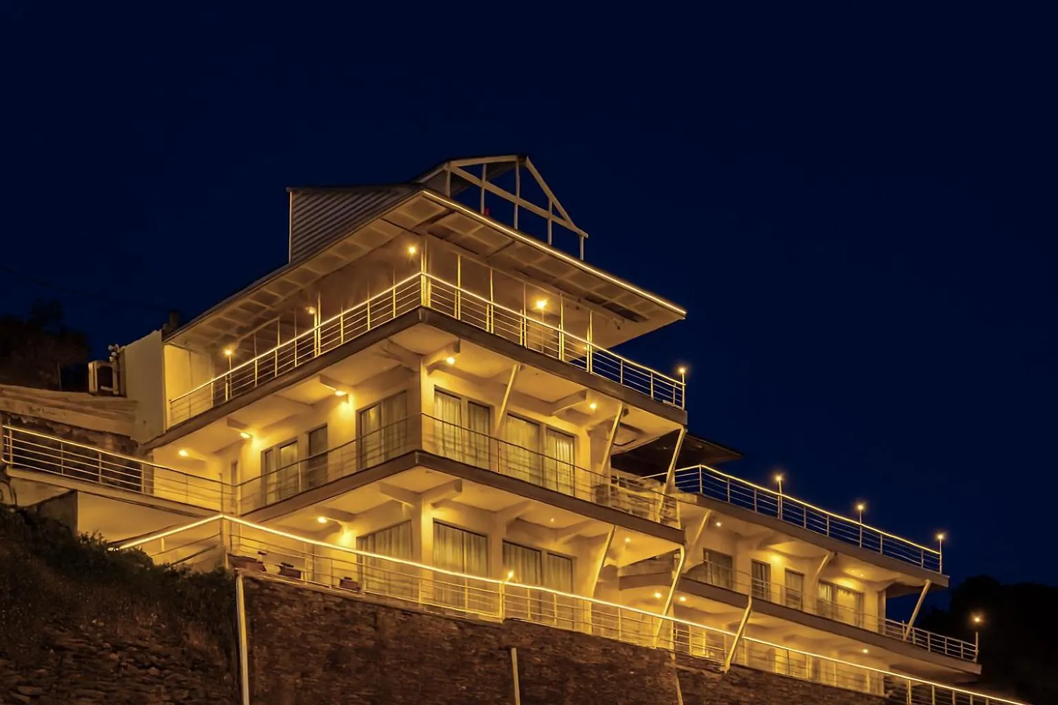 14 Top-Rated Resorts In Uttarakhand You Should Know