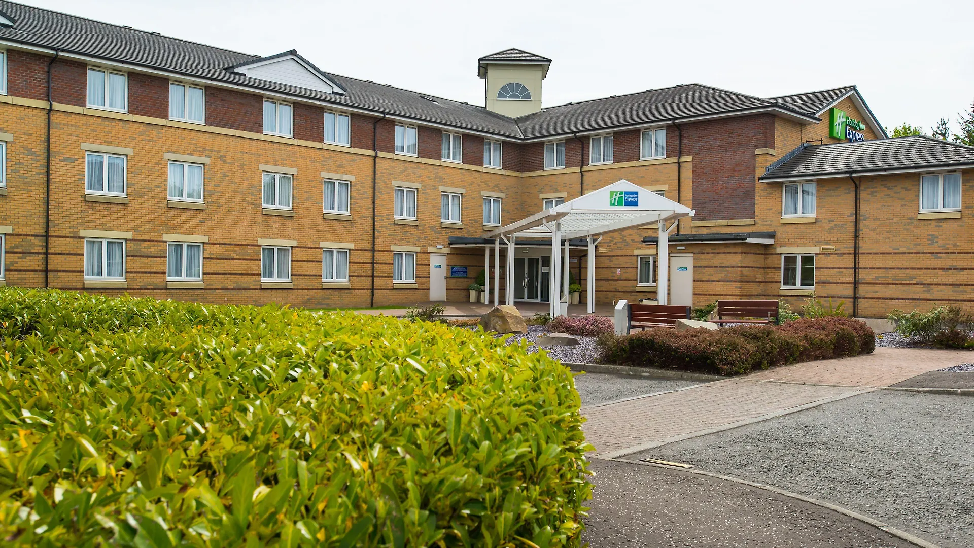 4 Cheap Hotels Near Stirling Old Town Jail Worth Booking