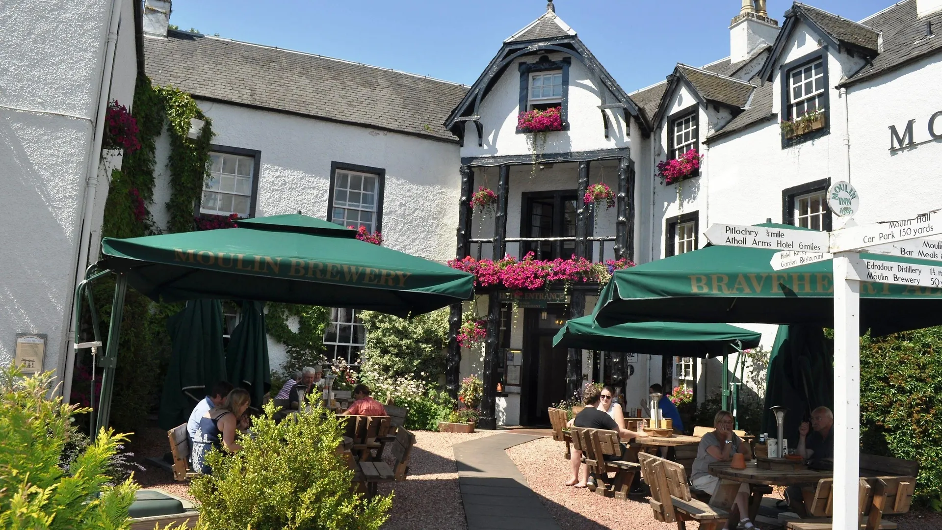 4 Romantic Hotels Close to Edradour Distillery, Pitlochry