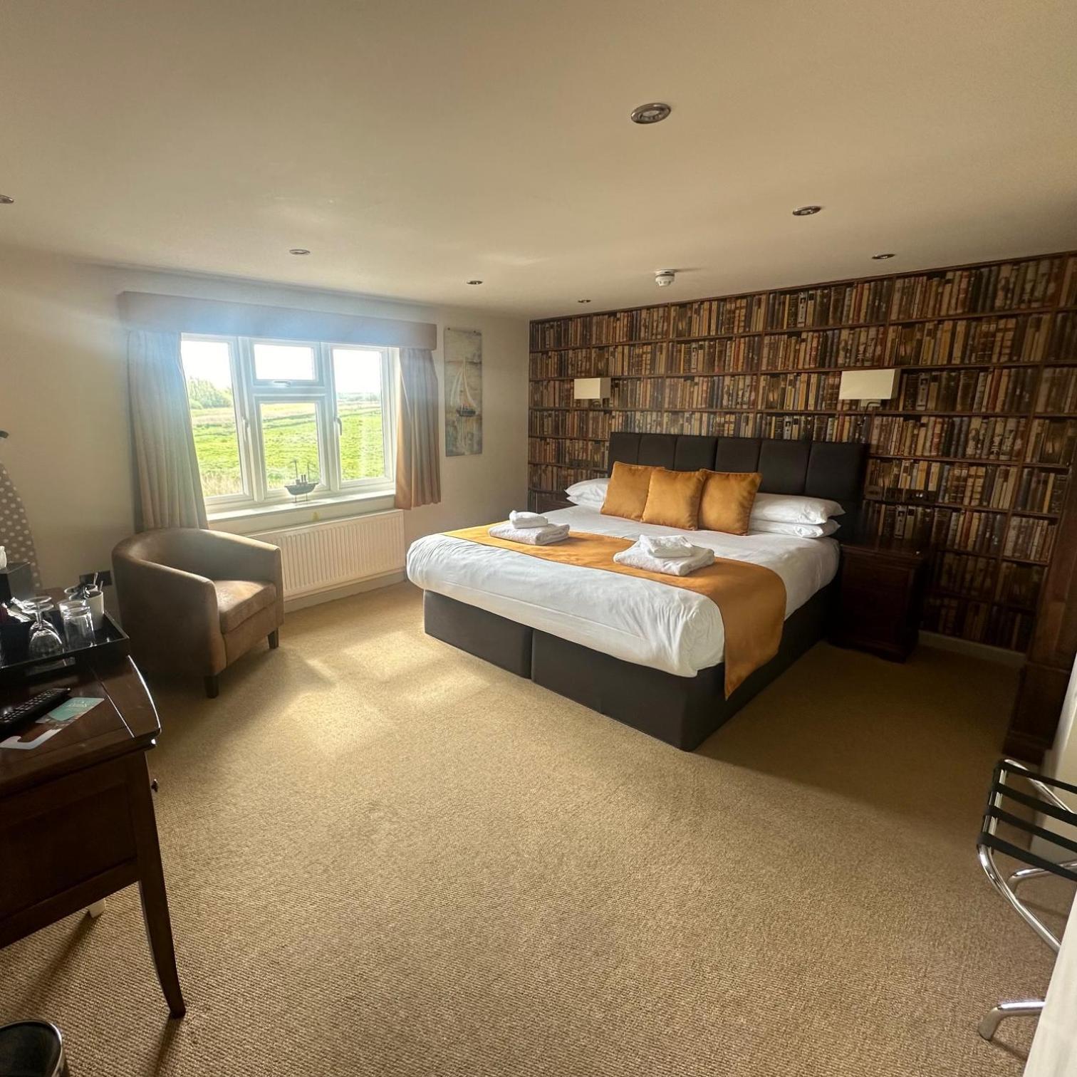 6 Budget Hotels Near Fritton Lake Worth Booking