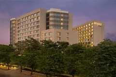 15 Things to Know Before Booking a Business Hotel in Andheri, Mumbai