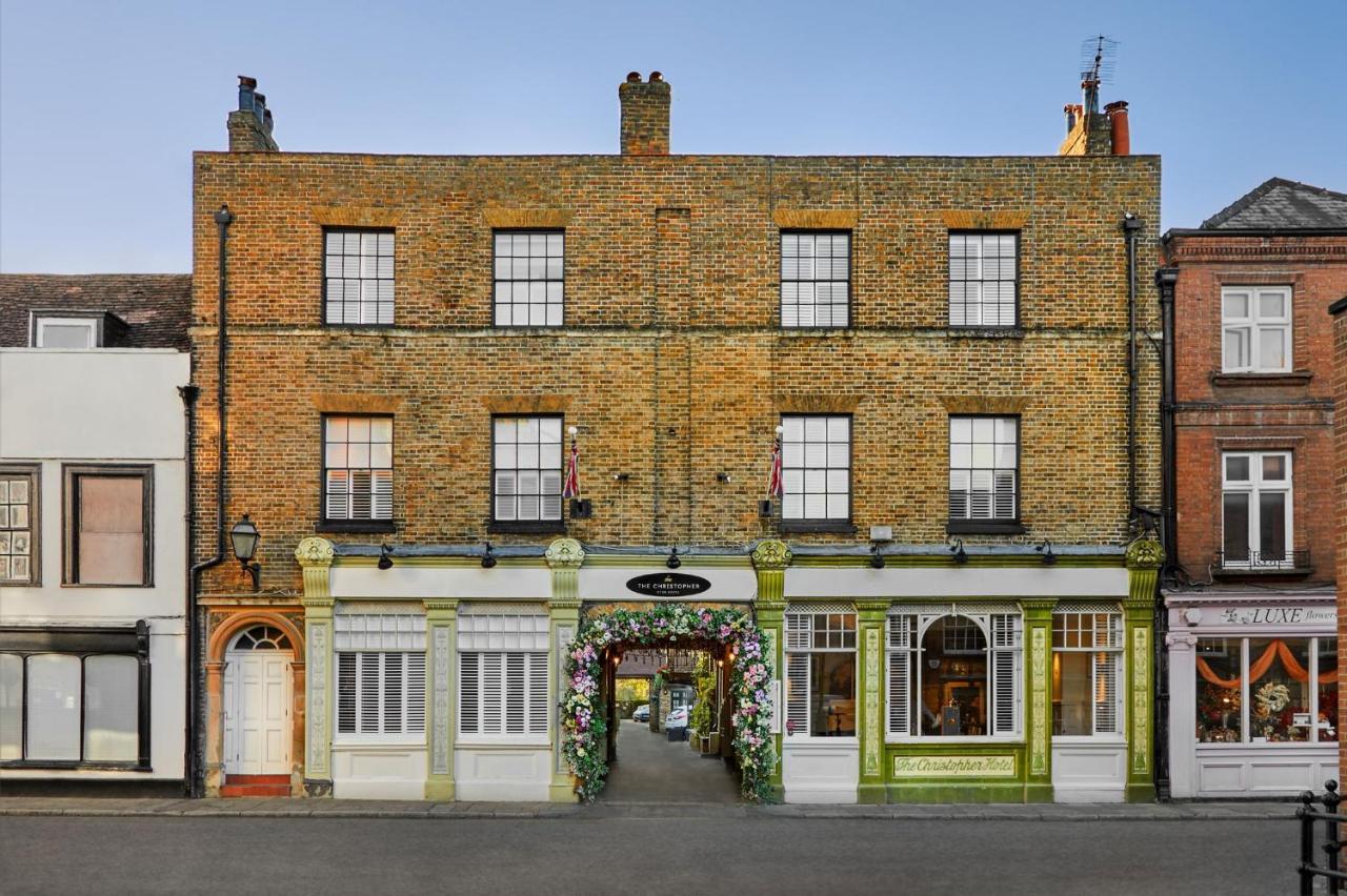 Staying Near Infinity 3 Ltd: 8 Family Hotels Compared