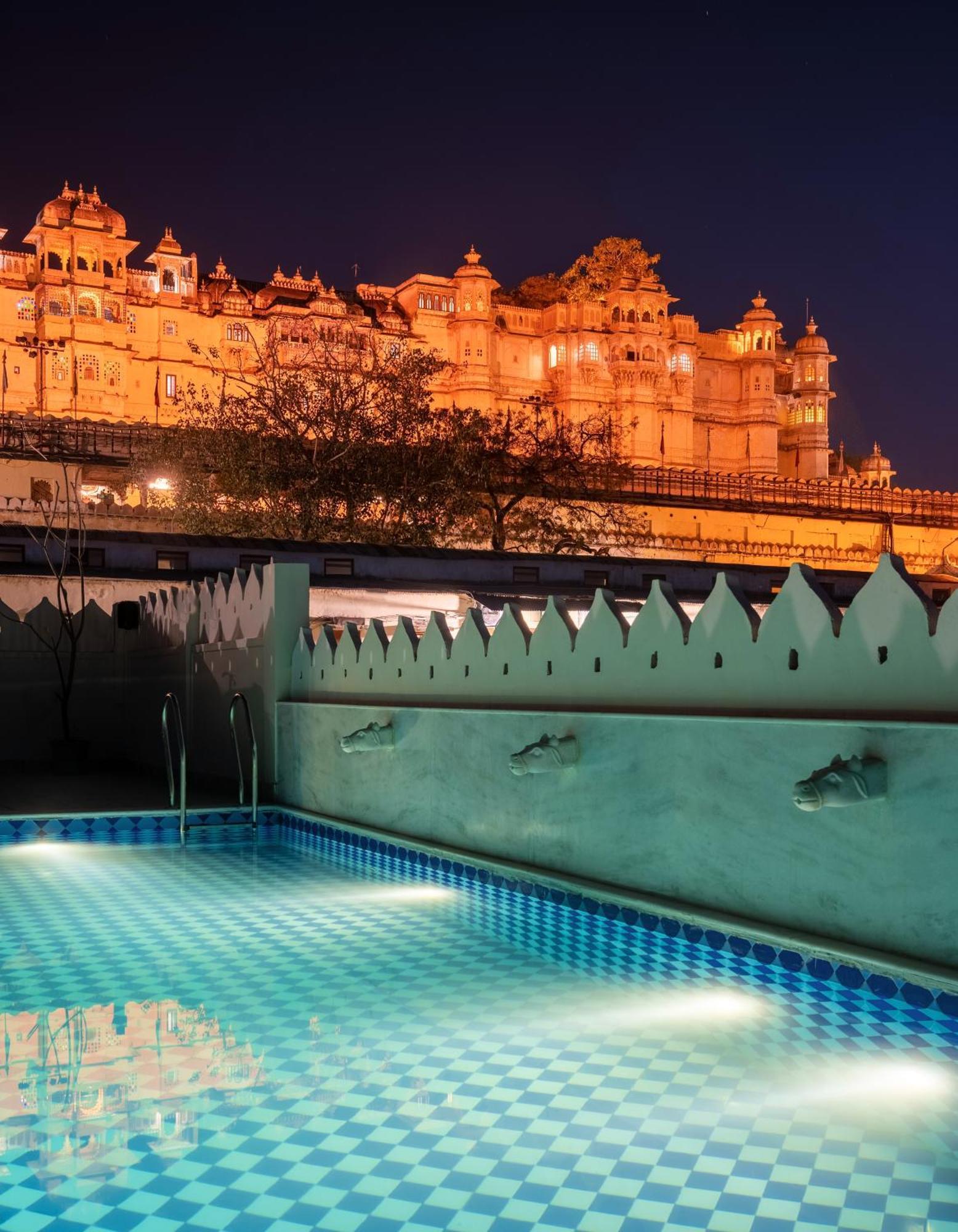 14 Family-Friendly Hotels Near City Palace of Udaipur