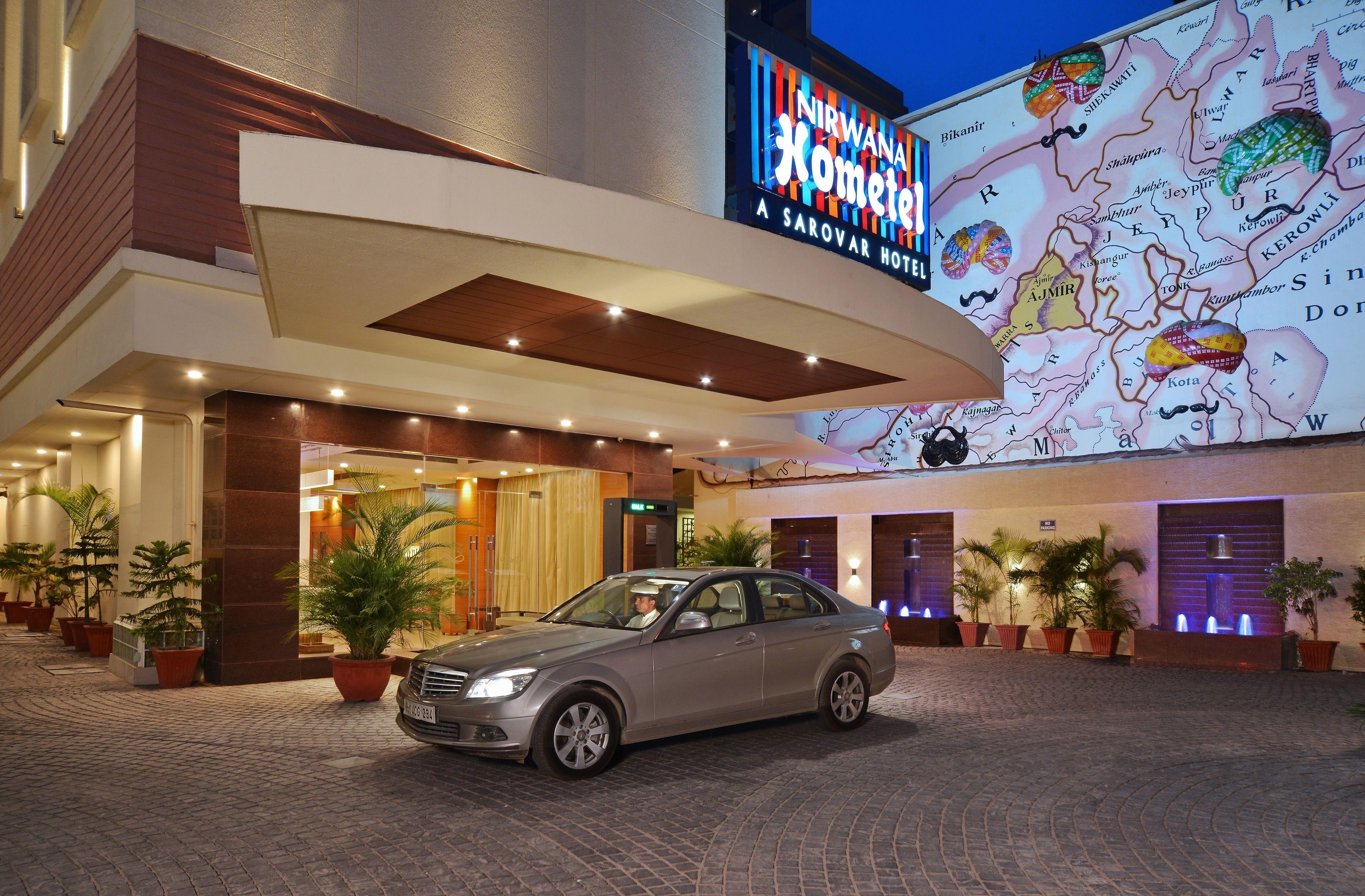 15 Business Hotels Near City Palace Jaipur Worth Booking