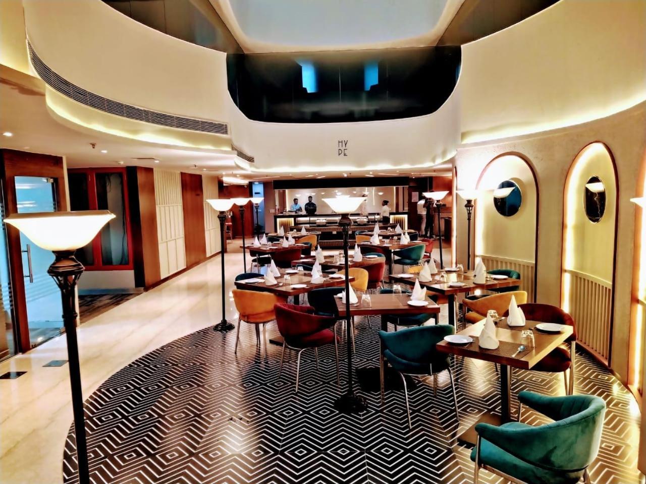 Staying Near Akshardham: 4 Family Hotels Compared