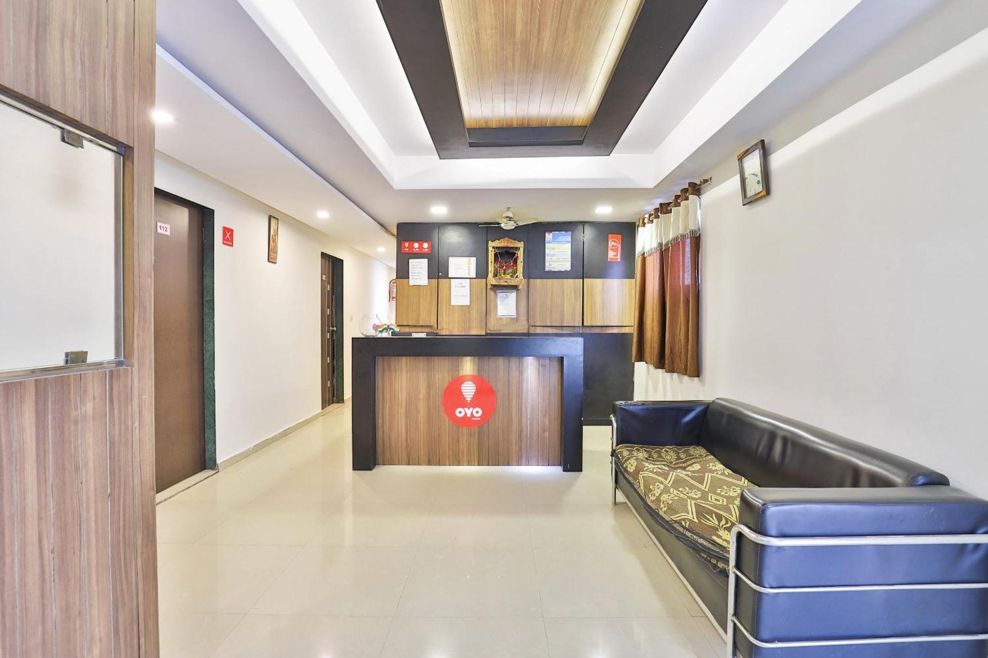 4 Airport Hotels Near Gulmohar Park Worth Booking